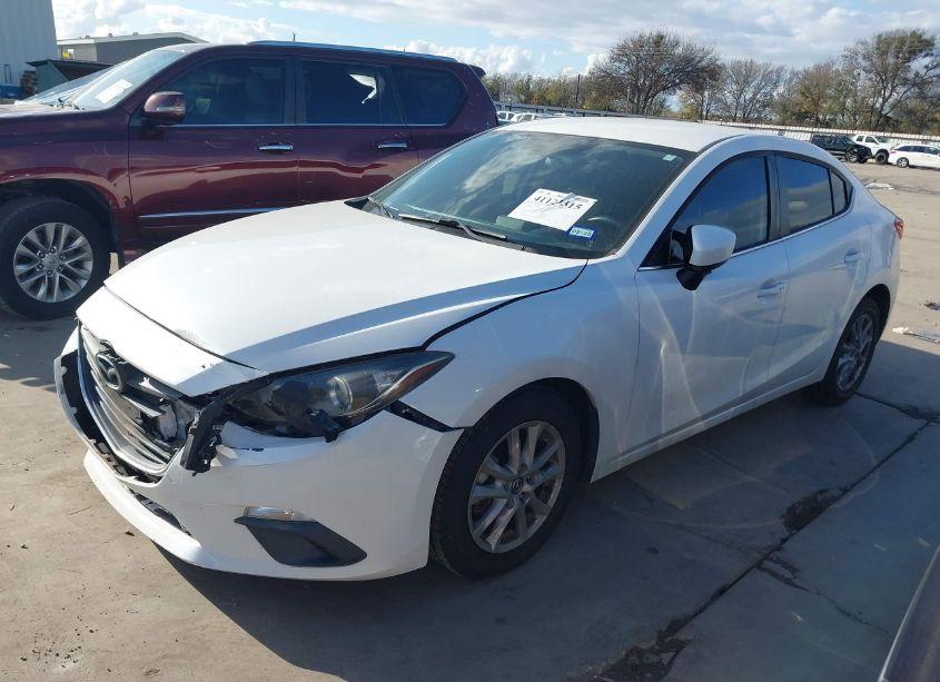 Photo 2 of 2014 Mazda Mazda3 I TOURING (VIN JM1BM1V77E1107184)