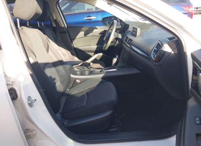 Photo 5 of 2014 Mazda Mazda3 I TOURING (VIN JM1BM1V77E1107184)