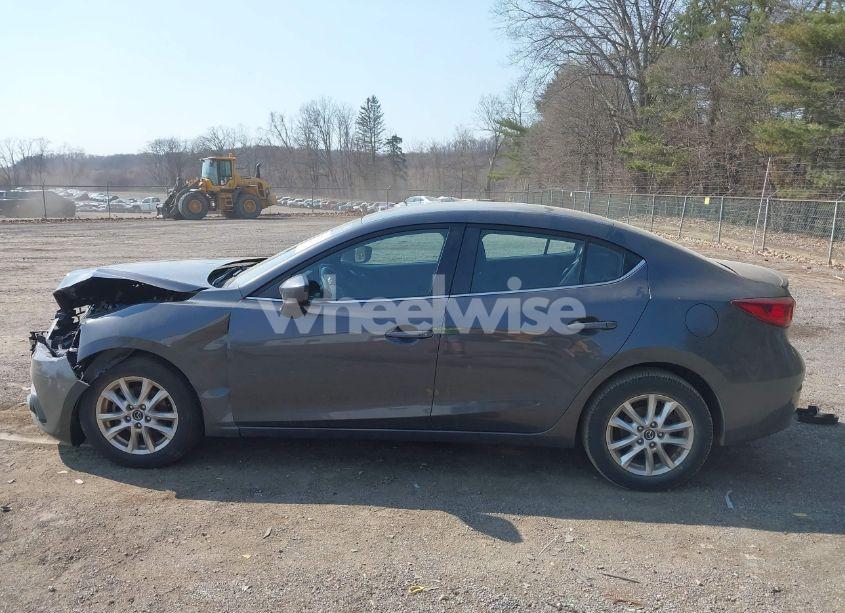 Photo 14 of 2015 Mazda Mazda3 I TOURING (VIN JM1BM1V77F1267471)