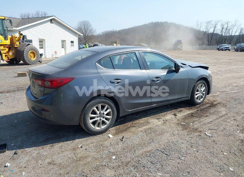 Photo 4 of 2015 Mazda Mazda3 I TOURING (VIN JM1BM1V77F1267471)