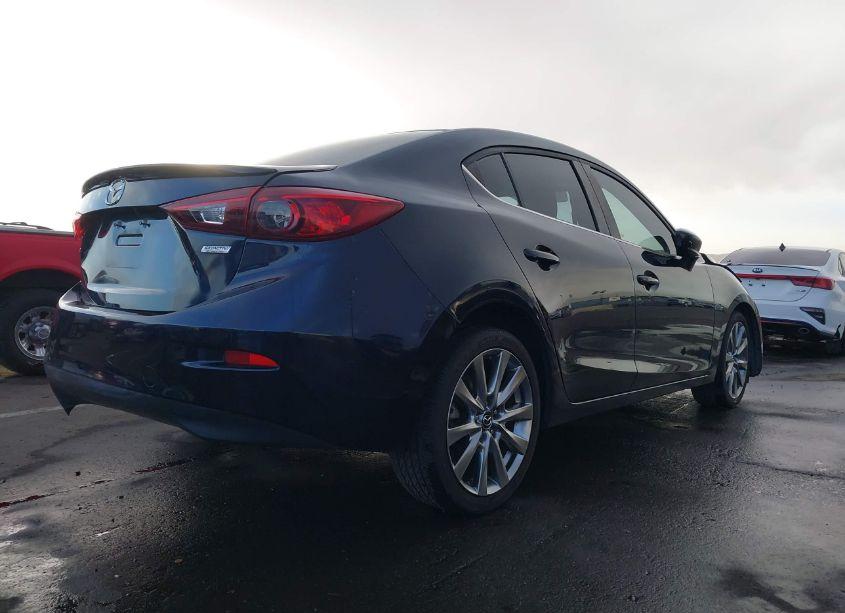 Photo 4 of 2014 Mazda Mazda3 I TOURING (VIN JM1BM1V78E1116878)