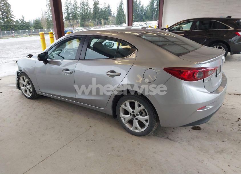 Photo 3 of 2014 Mazda Mazda3 I TOURING (VIN JM1BM1V78E1149363)