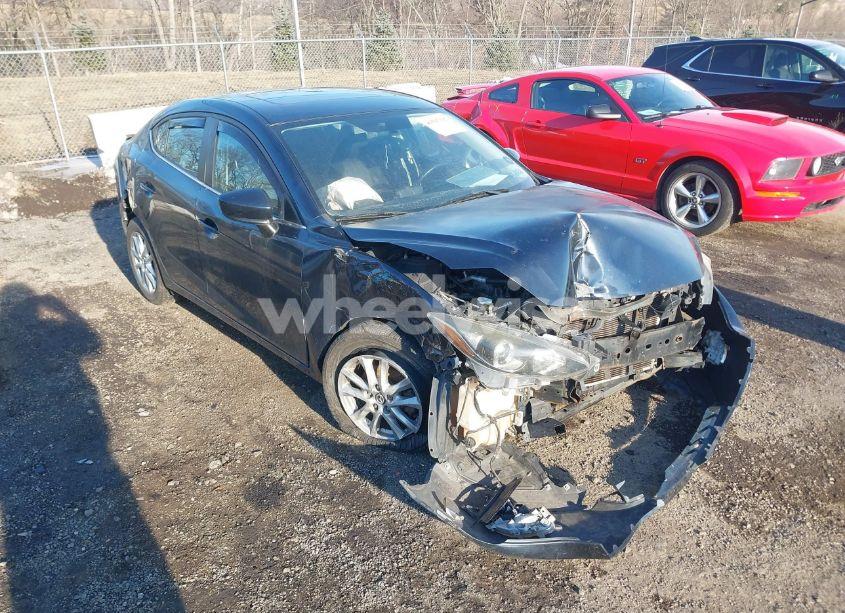 2014 Mazda Mazda3 I TOURING (VIN JM1BM1V79E1136492) main photo
