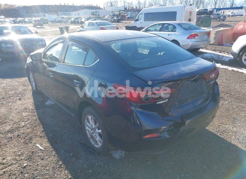 Photo 3 of 2014 Mazda Mazda3 I TOURING (VIN JM1BM1V79E1136492)