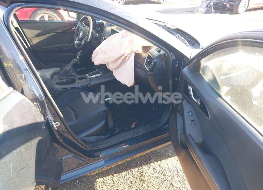 Photo 5 of 2014 Mazda Mazda3 I TOURING (VIN JM1BM1V79E1136492)