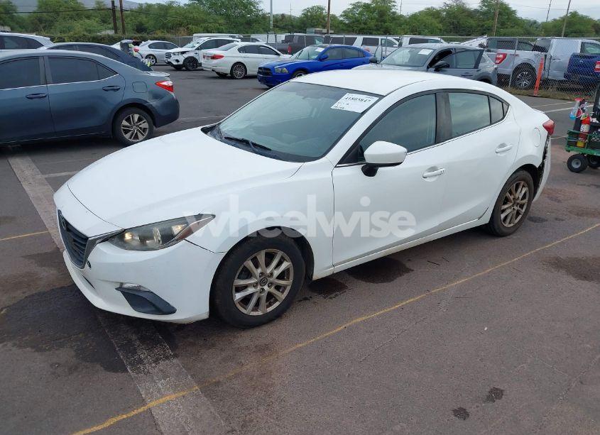 Photo 2 of 2014 Mazda Mazda3 I TOURING (VIN JM1BM1V7XE1105820)