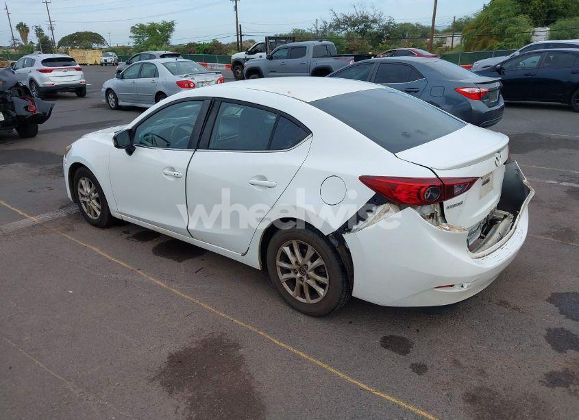 Photo 3 of 2014 Mazda Mazda3 I TOURING (VIN JM1BM1V7XE1105820)