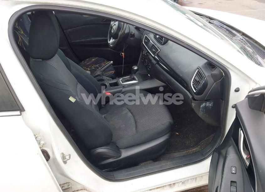 Photo 5 of 2014 Mazda Mazda3 I TOURING (VIN JM1BM1V7XE1105820)