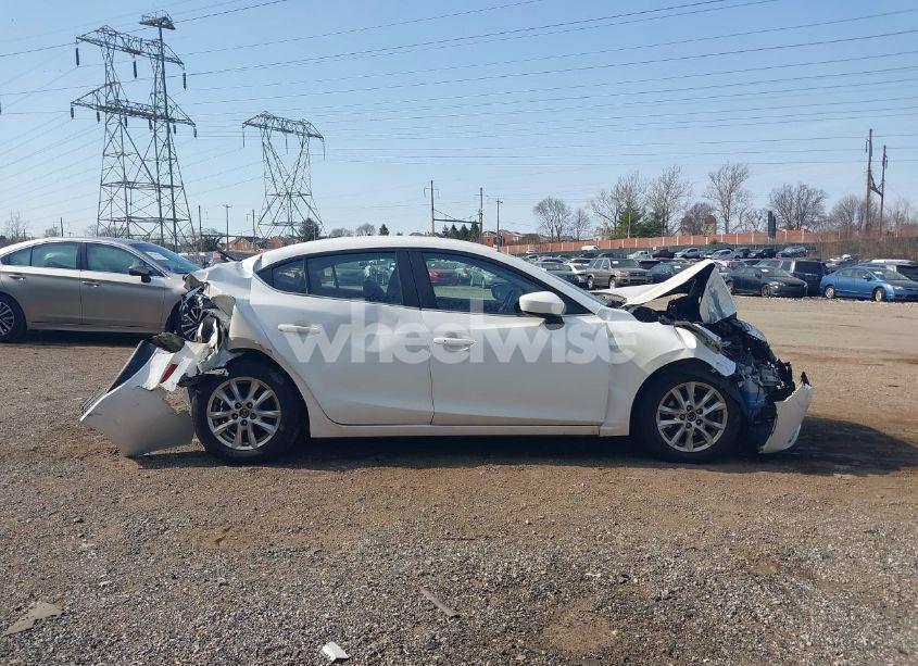 Photo 14 of 2014 Mazda Mazda3 I TOURING (VIN JM1BM1V7XE1184874)