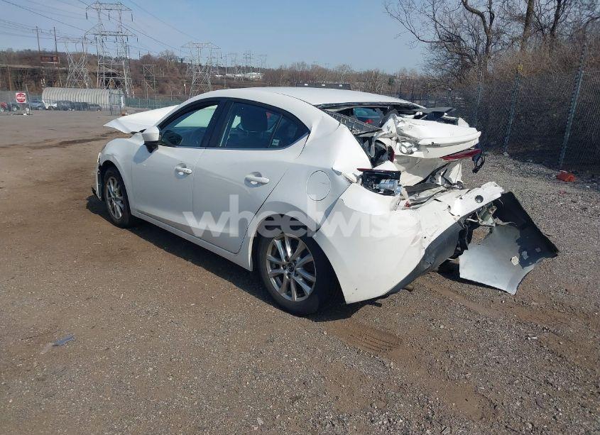 Photo 3 of 2014 Mazda Mazda3 I TOURING (VIN JM1BM1V7XE1184874)