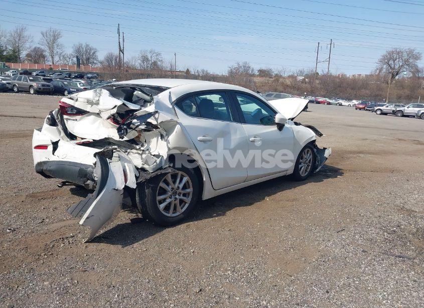 Photo 4 of 2014 Mazda Mazda3 I TOURING (VIN JM1BM1V7XE1184874)