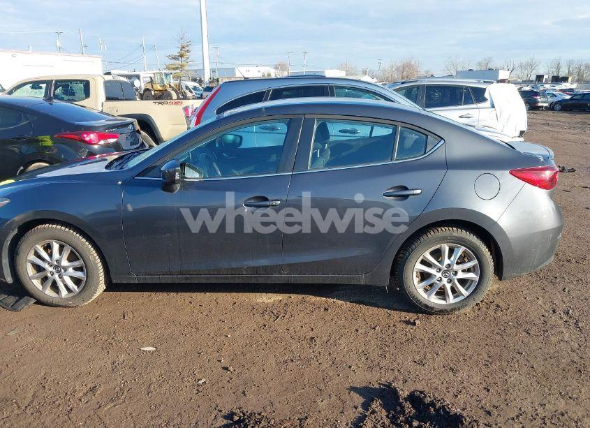 Photo 14 of 2015 Mazda Mazda3 I TOURING (VIN JM1BM1V7XF1267612)