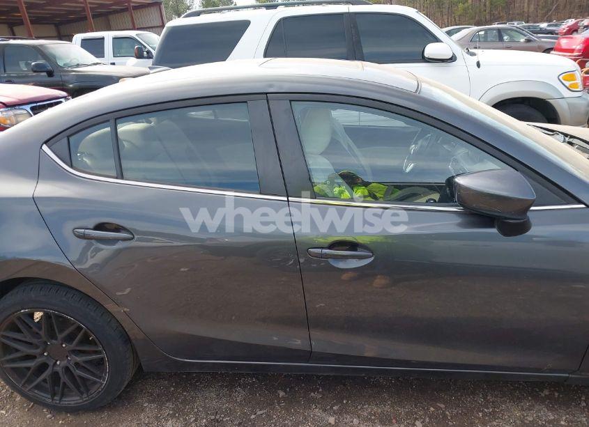 Photo 13 of 2014 Mazda Mazda3 S GRAND TOURING (VIN JM1BM1W35E1212740)