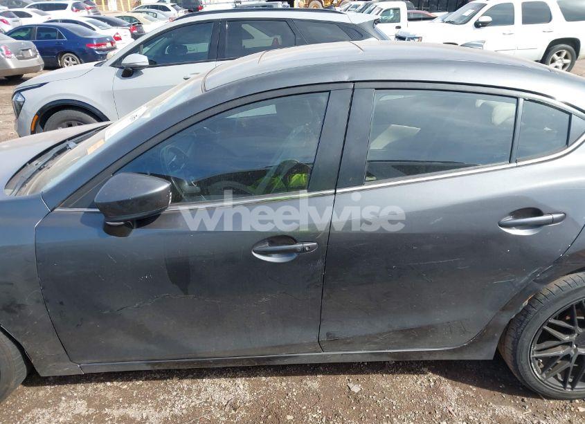 Photo 14 of 2014 Mazda Mazda3 S GRAND TOURING (VIN JM1BM1W35E1212740)