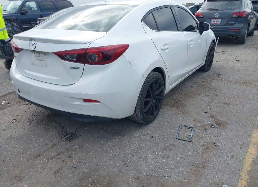 Photo 4 of 2015 Mazda Mazda3 S GRAND TOURING (VIN JM1BM1W35F1230026)