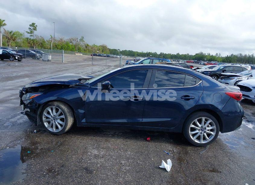 Photo 14 of 2015 Mazda Mazda3 S GRAND TOURING (VIN JM1BM1W35F1238188)