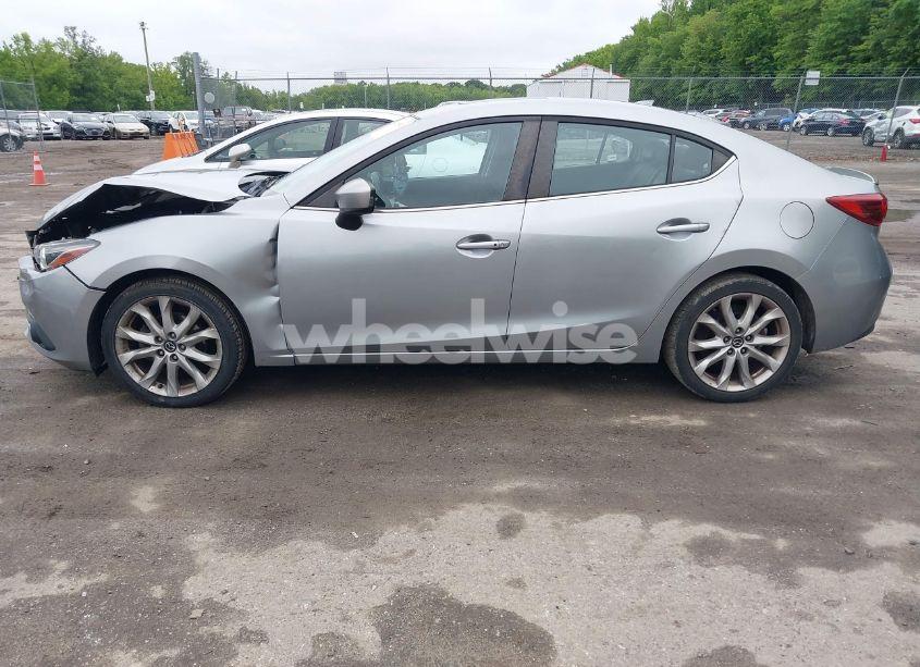 Photo 14 of 2014 Mazda Mazda3 S GRAND TOURING (VIN JM1BM1W36E1206915)