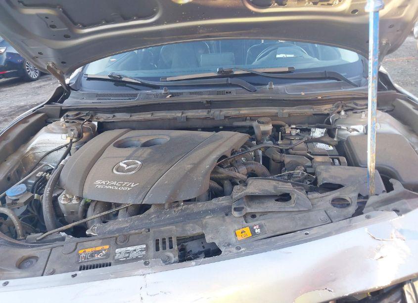 Photo 10 of 2015 Mazda Mazda3 S GRAND TOURING (VIN JM1BM1W37F1254943)