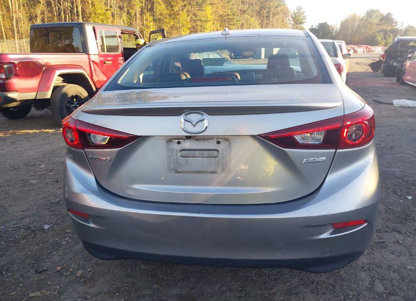 Photo 16 of 2015 Mazda Mazda3 S GRAND TOURING (VIN JM1BM1W37F1254943)