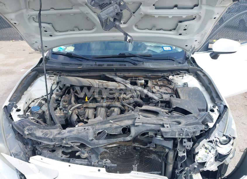 Photo 10 of 2014 Mazda Mazda3 I GRAND TOURING (VIN JM1BM1W70E1143703)