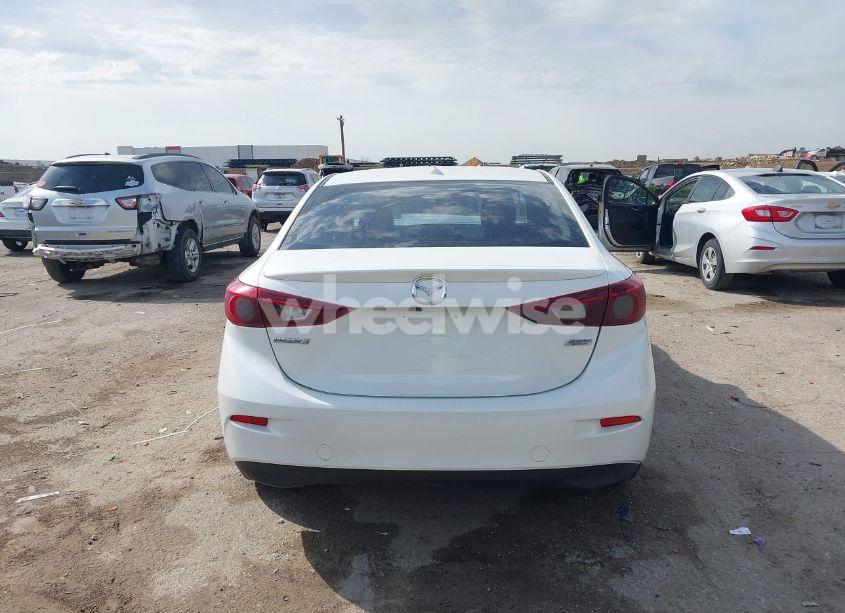 Photo 16 of 2014 Mazda Mazda3 I GRAND TOURING (VIN JM1BM1W70E1143703)