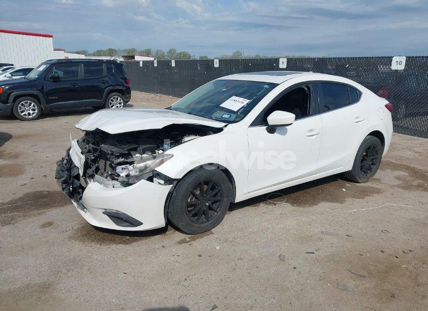 Photo 2 of 2014 Mazda Mazda3 I GRAND TOURING (VIN JM1BM1W70E1143703)