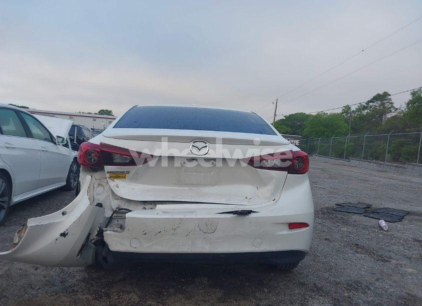 Photo 16 of 2014 Mazda Mazda3 I GRAND TOURING (VIN JM1BM1W72E1122173)