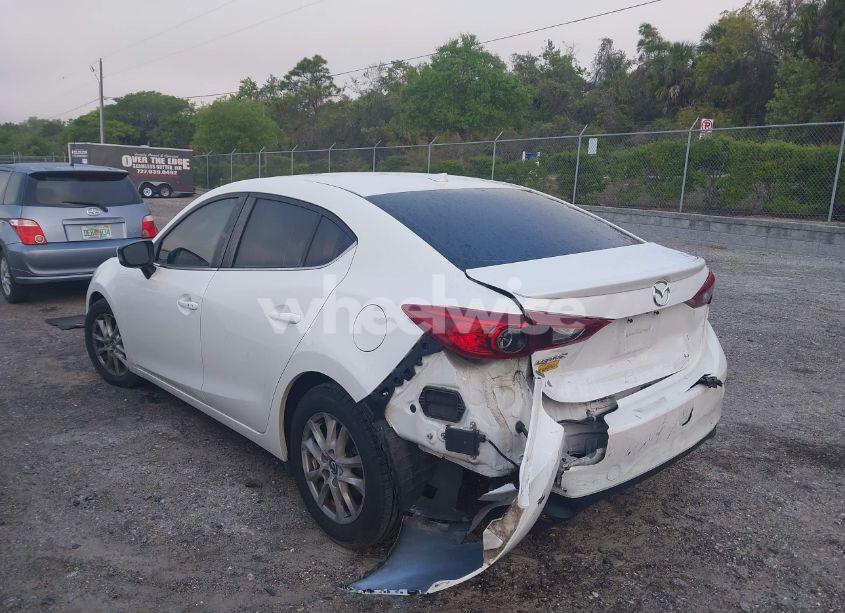 Photo 3 of 2014 Mazda Mazda3 I GRAND TOURING (VIN JM1BM1W72E1122173)