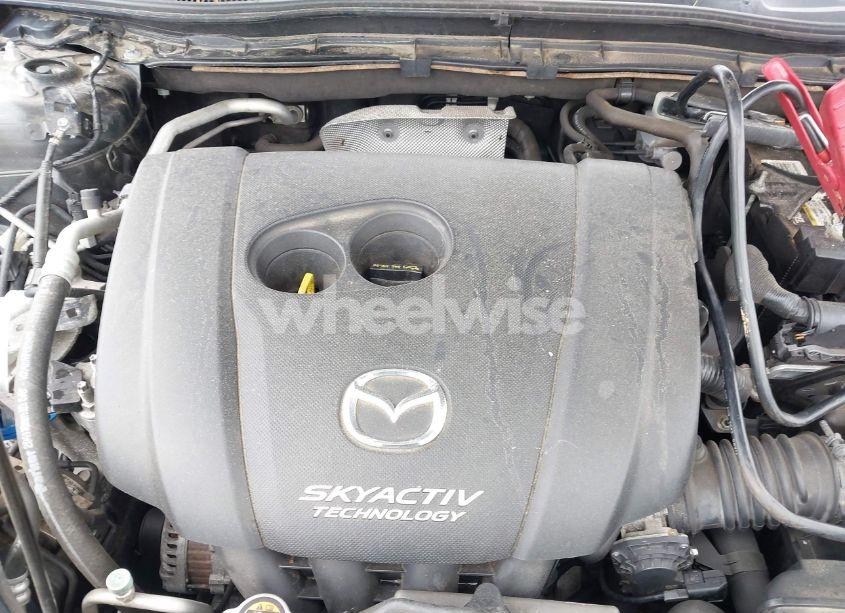 Photo 10 of 2014 Mazda Mazda3 I GRAND TOURING (VIN JM1BM1W74E1137709)