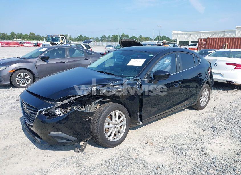 Photo 2 of 2014 Mazda Mazda3 I GRAND TOURING (VIN JM1BM1W75E1124791)