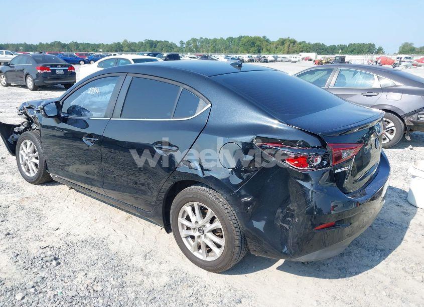 Photo 3 of 2014 Mazda Mazda3 I GRAND TOURING (VIN JM1BM1W75E1124791)