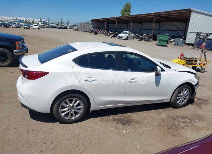 Photo 14 of 2014 Mazda Mazda3 I GRAND TOURING (VIN JM1BM1W77E1143763)