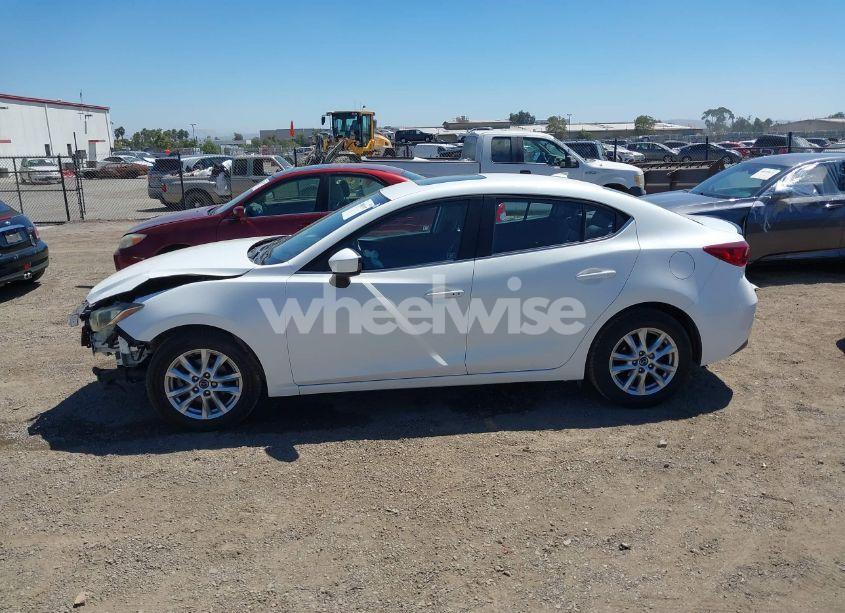 Photo 15 of 2014 Mazda Mazda3 I GRAND TOURING (VIN JM1BM1W77E1143763)