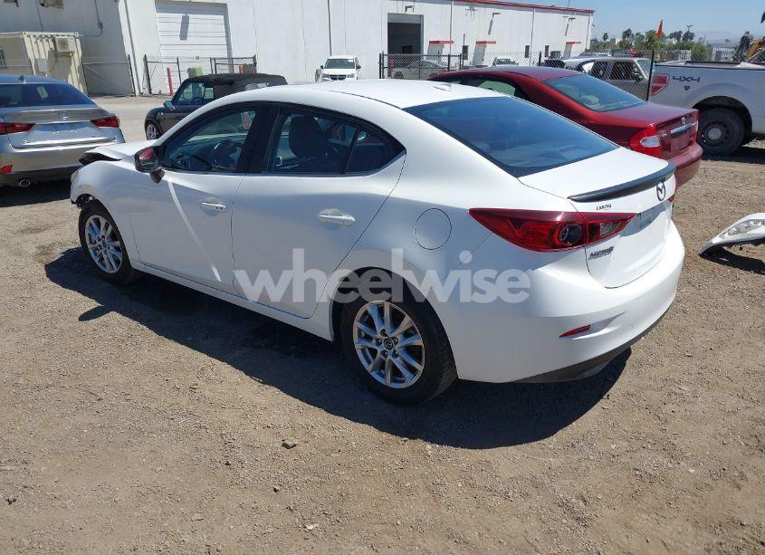 Photo 3 of 2014 Mazda Mazda3 I GRAND TOURING (VIN JM1BM1W77E1143763)
