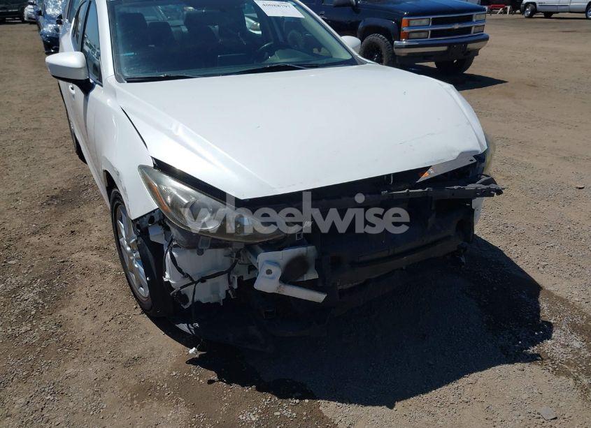 Photo 6 of 2014 Mazda Mazda3 I GRAND TOURING (VIN JM1BM1W77E1143763)