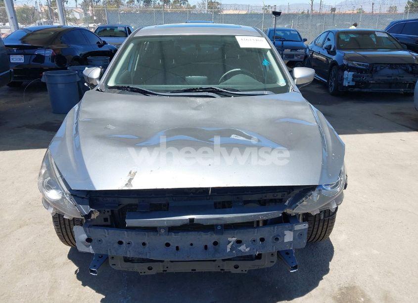 Photo 12 of 2014 Mazda Mazda3 I GRAND TOURING (VIN JM1BM1W78E1119018)