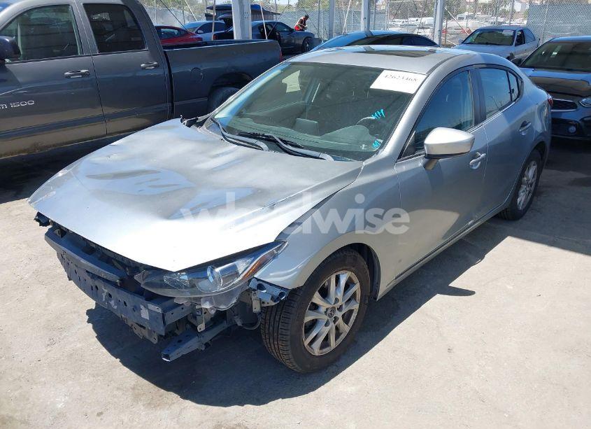 Photo 2 of 2014 Mazda Mazda3 I GRAND TOURING (VIN JM1BM1W78E1119018)