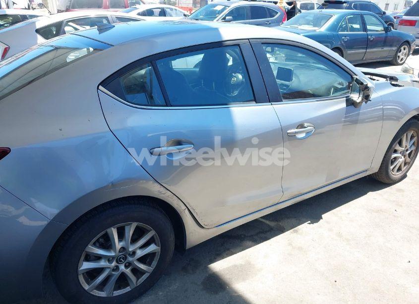 Photo 20 of 2014 Mazda Mazda3 I GRAND TOURING (VIN JM1BM1W78E1119018)