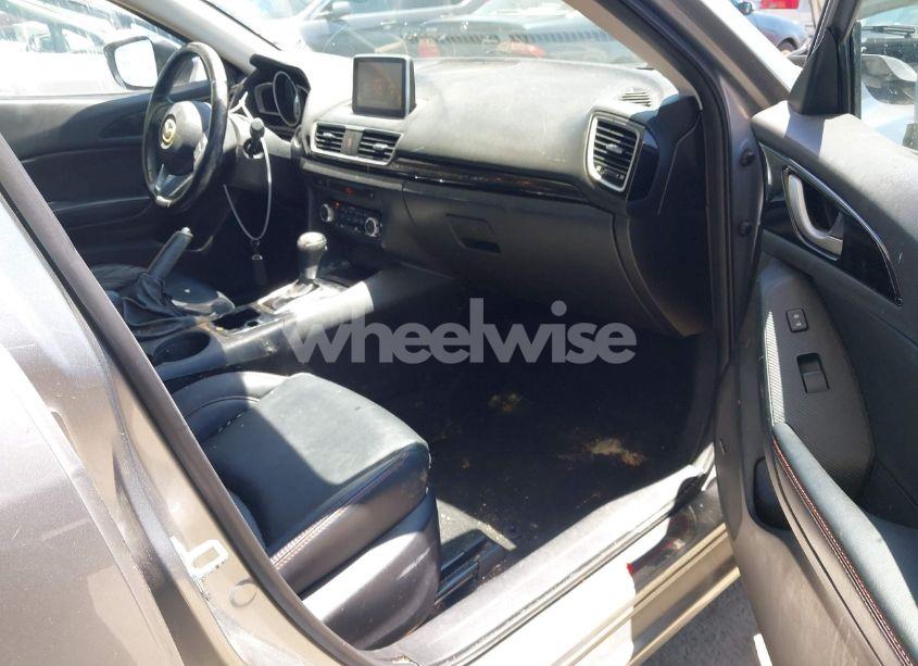 Photo 5 of 2014 Mazda Mazda3 I GRAND TOURING (VIN JM1BM1W78E1119018)