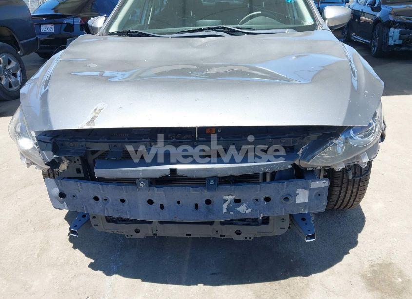 Photo 6 of 2014 Mazda Mazda3 I GRAND TOURING (VIN JM1BM1W78E1119018)