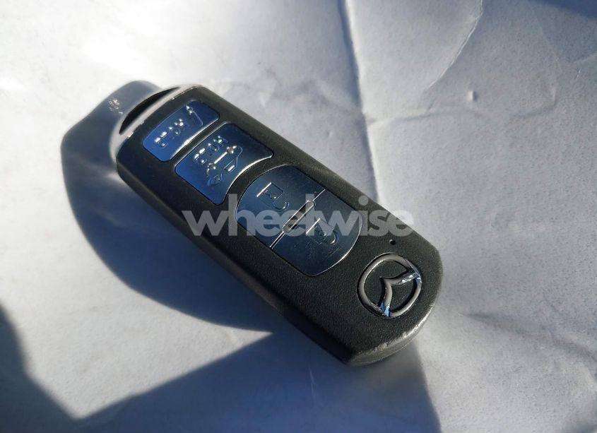 Photo 11 of 2014 Mazda Mazda3 I GRAND TOURING (VIN JM1BM1W78E1163312)