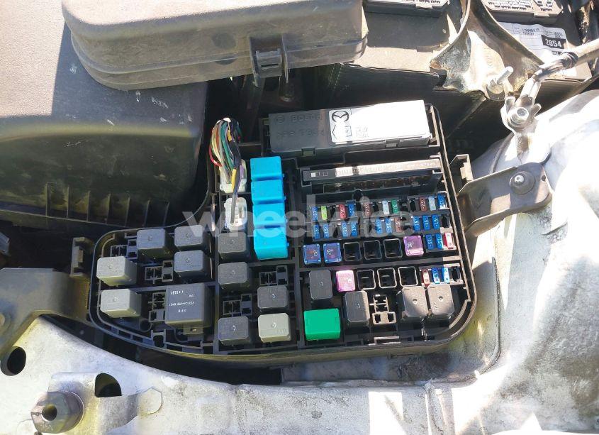 Photo 17 of 2014 Mazda Mazda3 I GRAND TOURING (VIN JM1BM1W78E1163312)