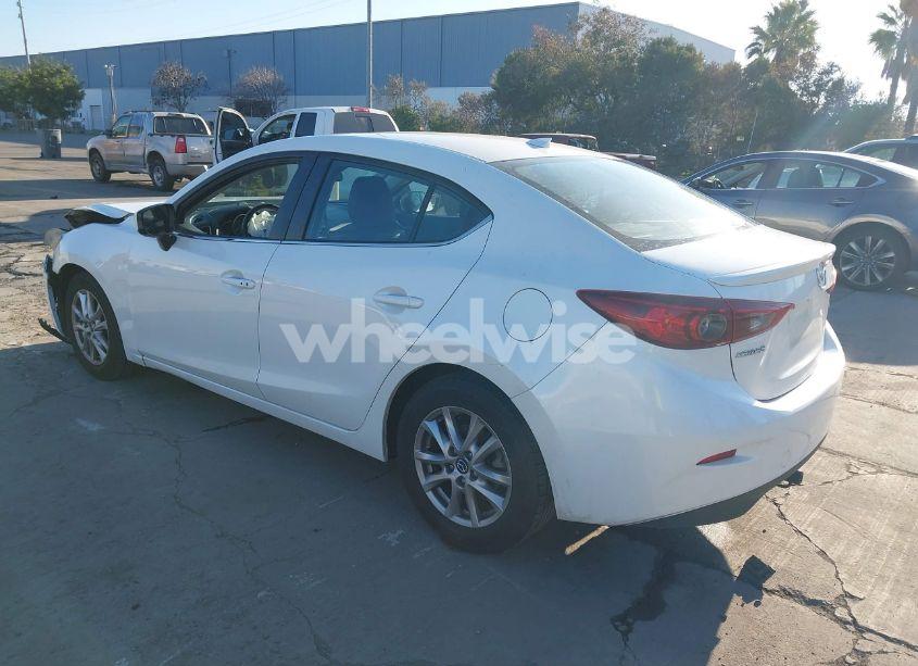 Photo 3 of 2014 Mazda Mazda3 I GRAND TOURING (VIN JM1BM1W78E1163312)