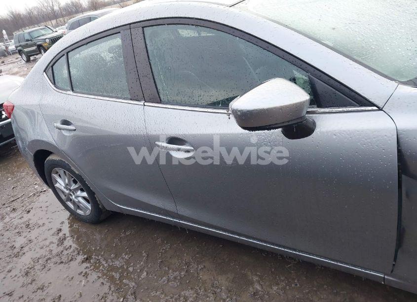 Photo 13 of 2015 Mazda Mazda3 I GRAND TOURING (VIN JM1BM1W79F1256535)