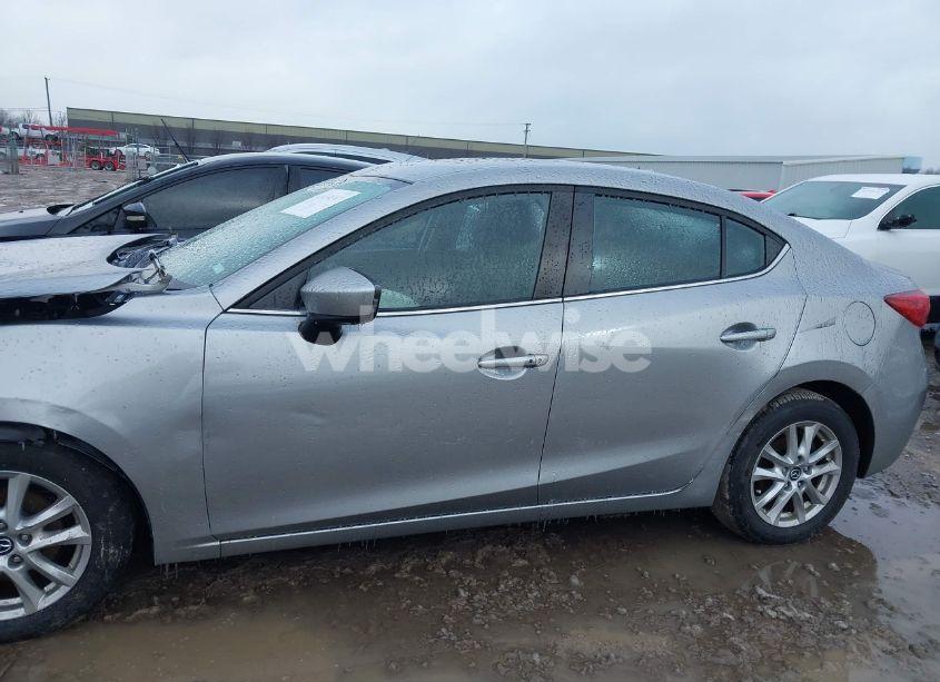 Photo 14 of 2015 Mazda Mazda3 I GRAND TOURING (VIN JM1BM1W79F1256535)