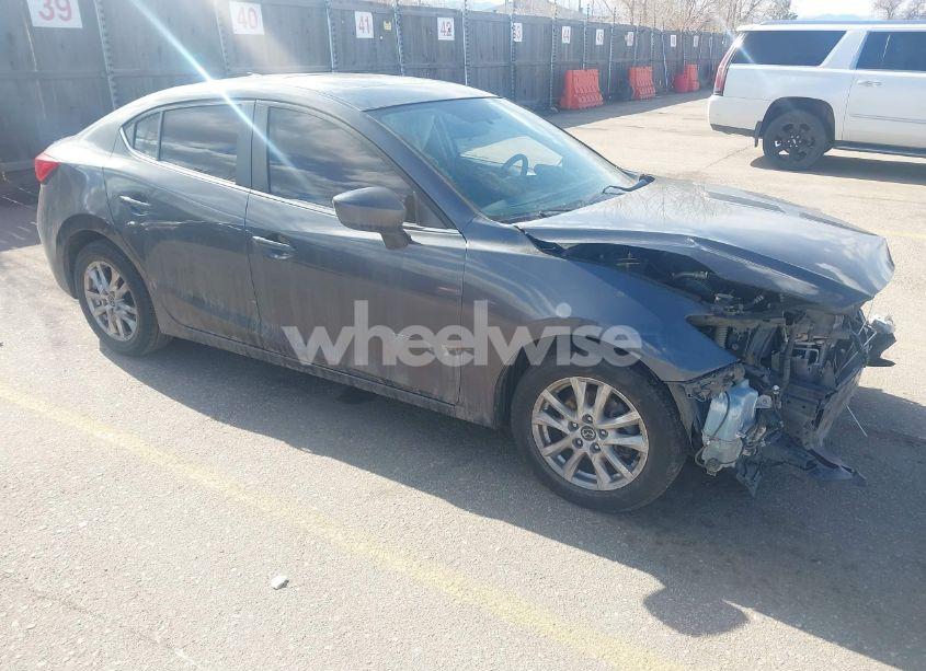 2014 Mazda Mazda3 I GRAND TOURING (VIN JM1BM1W7XE1142039) main photo