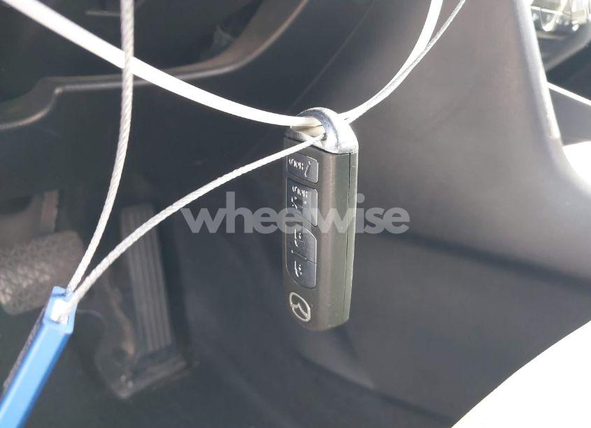 Photo 11 of 2014 Mazda Mazda3 I GRAND TOURING (VIN JM1BM1W7XE1151579)