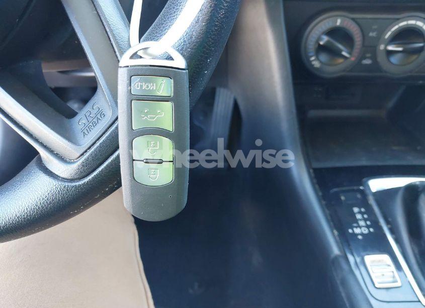 Photo 11 of 2017 Mazda Mazda3 SPORT (VIN JM1BN1K76H1120806)