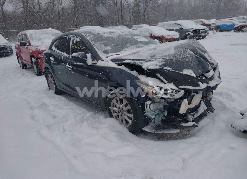 2017 Mazda Mazda3 SPORT (VIN JM1BN1K78H1128812) main photo