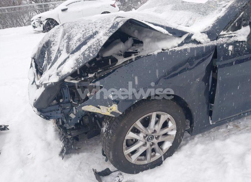 Photo 18 of 2017 Mazda Mazda3 SPORT (VIN JM1BN1K78H1128812)